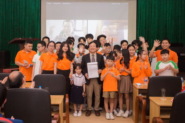 The Signing Ceremony of the Love Connection Project between FPT Corporation and Phan Chau Trinh University