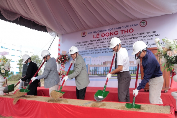 PHAN CHAU TRINH UNIVERSITY DISEASE CONSTRUCTION CEREMONY