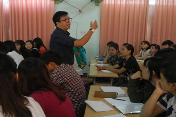 PCTU students enjoy the subject "Writing and Presentation Skills".